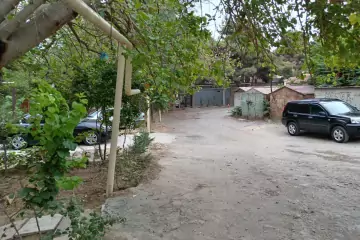 Satılır Köhnə Tikili Biləcəridə