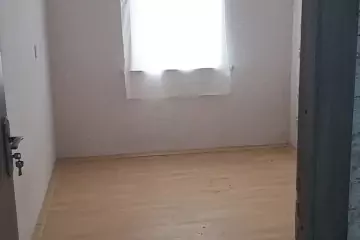 Satılır Köhnə Tikili Təzəkəndda
