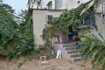 Satılır Köhnə Tikili Biləcəridə