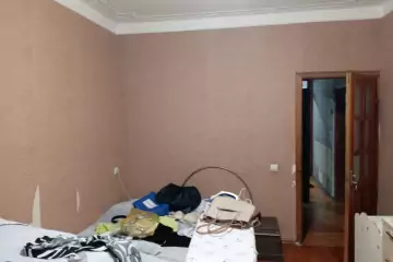 Satılır Köhnə Tikili Biləcəridə