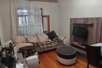 Satılır Köhnə Tikili Biləcəridə