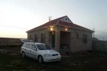 Satılır Bağ Evi Zirədə