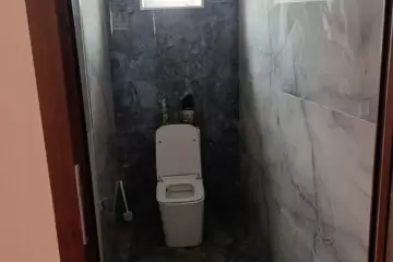 Satılır Həyət Evi Binədə