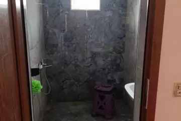 Satılır Həyət Evi Binədə