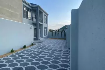 Satılır Həyət Evi Binədə