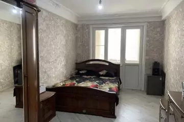 Satılır Köhnə Tikili Cavanşir Küçəsində
