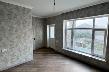 Satılır Həyət Evi Binədə