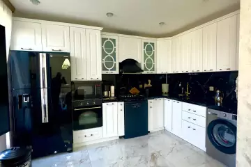 Satılır Köhnə Tikili Biləcəridə