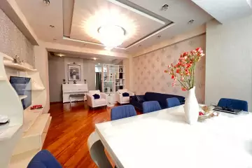 Satılır Yeni Tikili Yasamalda