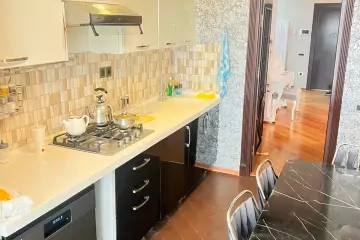 Satılır Yeni Tikili Yasamalda