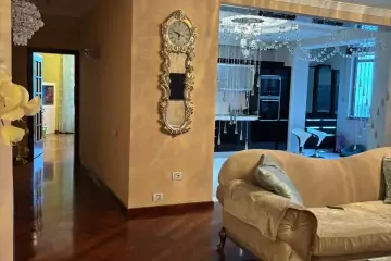 Satılır Yeni Tikili Yasamalda