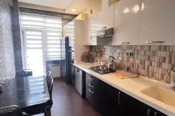 Satılır Yeni Tikili Yasamalda
