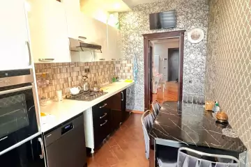 Satılır Yeni Tikili Yasamalda
