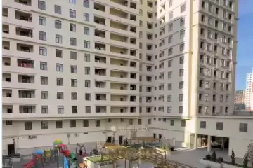 Satılır Yeni Tikili şərq Bazarında