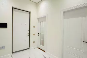 Satılır Yeni Tikili şərq Bazarında