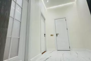 Satılır Yeni Tikili şərq Bazarında