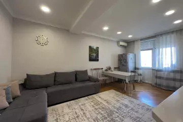 Satılır Yeni Tikili Ağ şəhər Kompleksində 