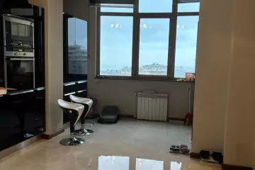 Satılır Yeni Tikili Yasamalda