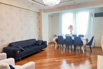 Satılır Yeni Tikili Yasamalda