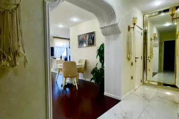 Satılır Köhnə Tikili Biləcəridə