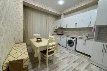 Aylıq Kirayə Yeni Tikili Nəsimi Bazarında