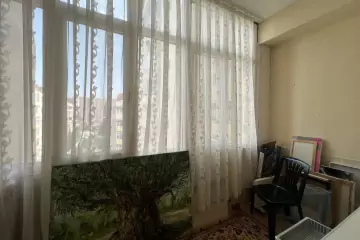 Satılır Yeni Tikili Ağ şəhər Kompleksində