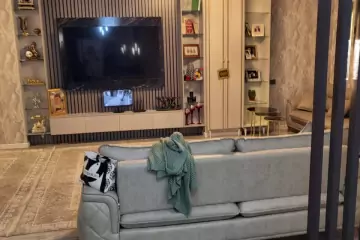 Satılır Yeni Tikili Bakı Kinoteatrıda