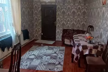 Satılır Həyət Evi Sabunçu Qəsəbəsida