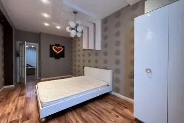 Aylıq Kirayə Yeni Tikili Ağ şəhər Kompleksində