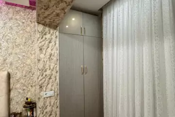 Satılır Köhnə Tikili 8-ci Mikrorayonda