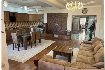 Aylıq Kirayə Yeni Tikili Ağ şəhər Kompleksində