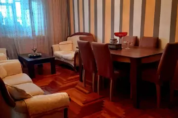 Satılır Köhnə Tikili Biləcəridə