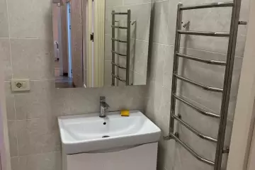 Aylıq Kirayə Yeni Tikili şərq Bazarında