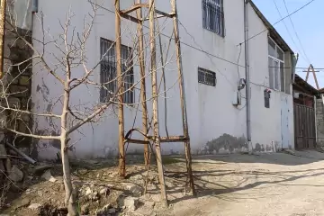 Satılır Həyət Evi Sabunçu Qəsəbəsida
