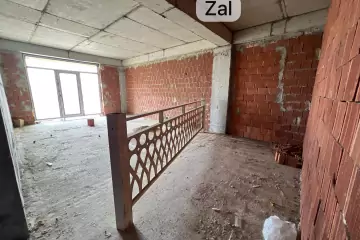 Satılır Yeni Tikili şərq Bazarında