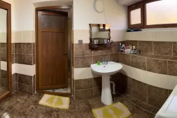Satılır Həyət Evi Zaqatala Rayonunda