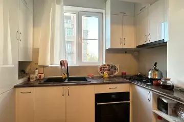 Satılır Köhnə Tikili 8-ci Mikrorayonda