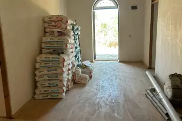 Satılır Həyət Evi Yeni Ramana Qəsəbəsida