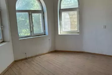 Satılır Həyət Evi Yeni Ramana Qəsəbəsida