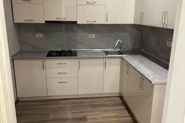Aylıq Kirayə Yeni Tikili şərq Bazarında
