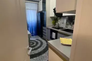 Satılır Yeni Tikili Bakı Kinoteatrıda
