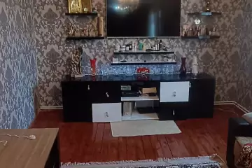 Satılır Həyət Evi Sabunçu Qəsəbəsida