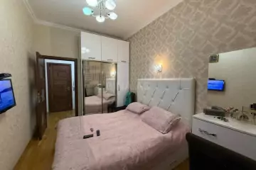 Satılır Yeni Tikili 8-ci Kilometrdə