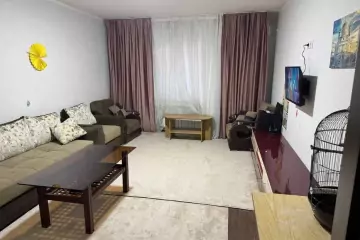 Satılır Köhnə Tikili Qara şəhərda