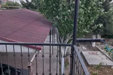 Satılır Həyət Evi Buzovnada