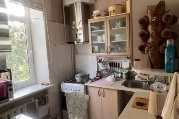 Satılır Köhnə Tikili Qara şəhərda