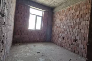 Satılır Yeni Tikili Sarayda