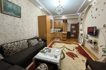Satılır Yeni Tikili 8-ci Kilometrdə