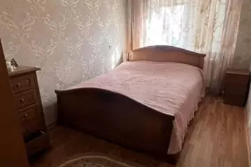 Satılır Köhnə Tikili Qara şəhərda