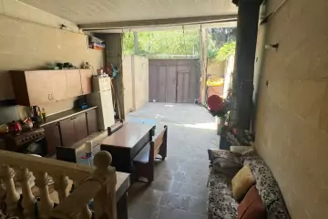 Satılır Həyət Evi Biləcəridə